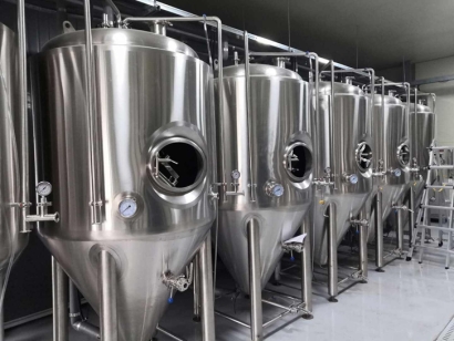 上海進(jìn)口荷蘭食品加工設(shè)備報關(guān)選擇空運還是海運？